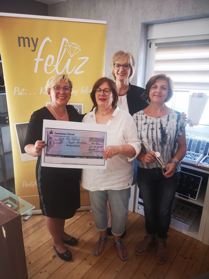 Spende von my feliz für Teilnahme an der „Nacht der Weine"
